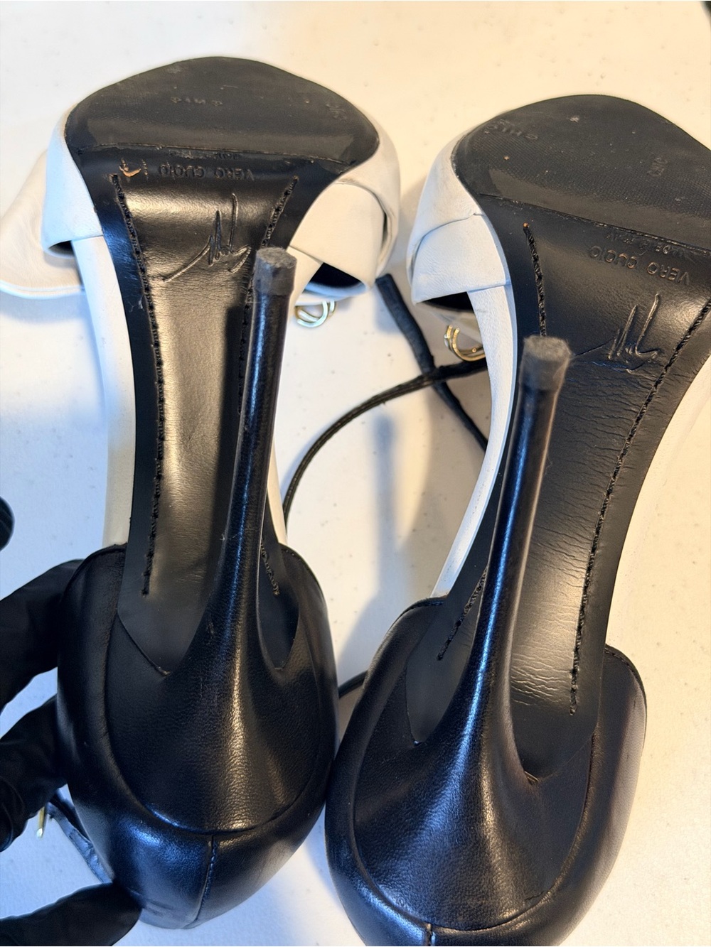 Giuseppe Zanotti Black & Cream Leather Knotted Peep-Toe Stilettos - Picture 6 of 7